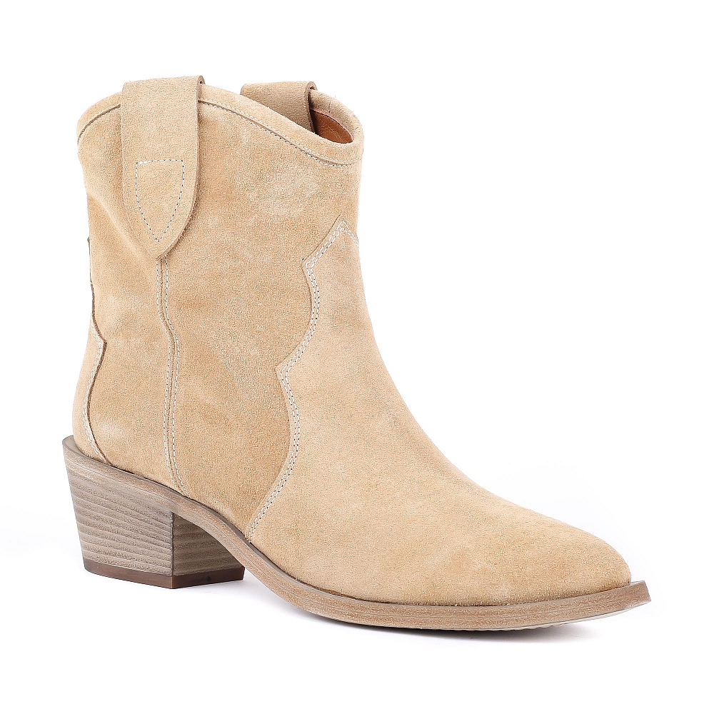 Казаки бежевые замшевые эконика. Evita сапоги казаки. Бежевые казаки замшевые gess. Бежевые казаки. Ботинки el chaparral казаки бежевые.